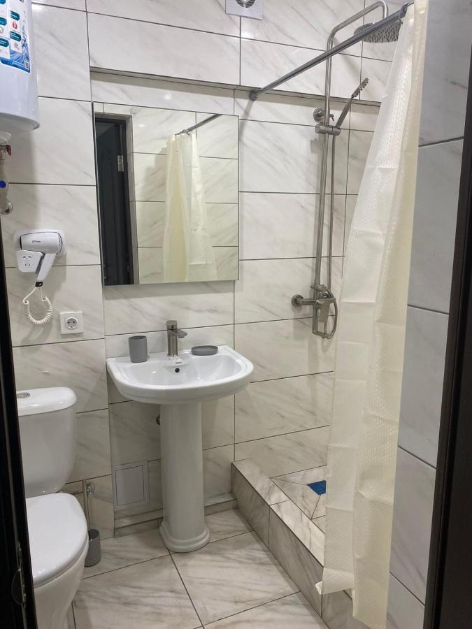 Гостевой Дом Атакар Hotel Gagra Bagian luar foto