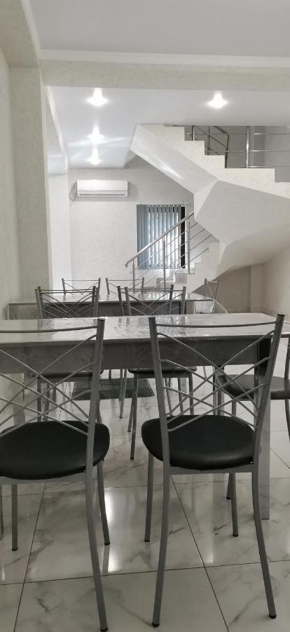 Гостевой Дом Атакар Hotel Gagra Bagian luar foto