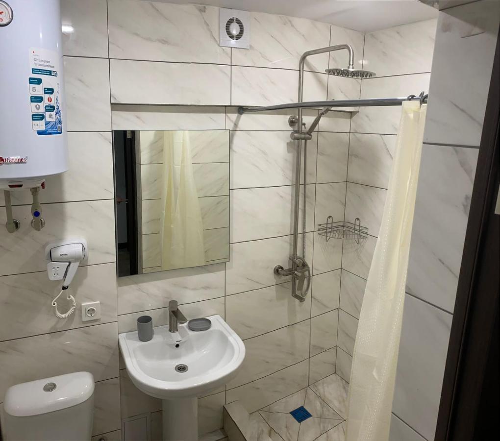 Гостевой Дом Атакар Hotel Gagra Bagian luar foto