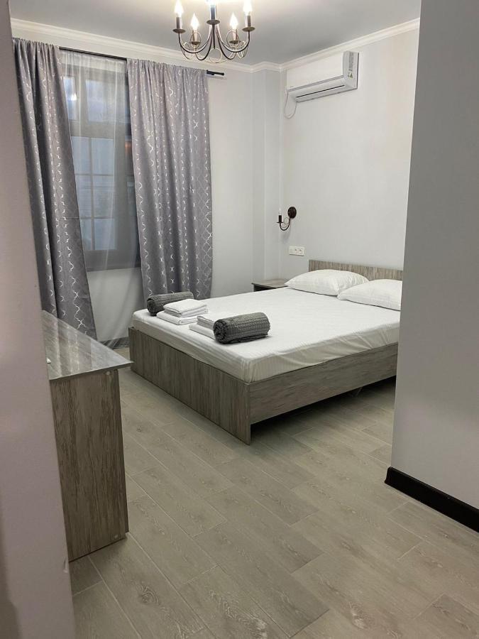 Гостевой Дом Атакар Hotel Gagra Bagian luar foto